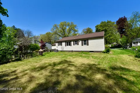 168 Birch Ln, Glenville, NY 12302 photo 36