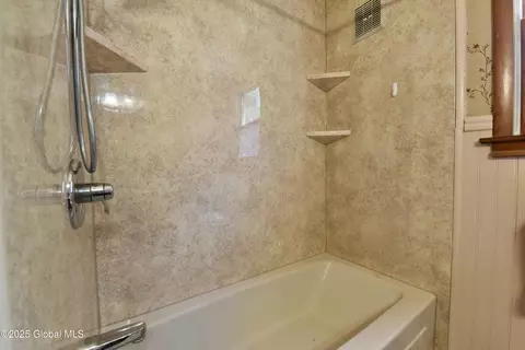 168 Birch Ln, Glenville, NY 12302 photo 23