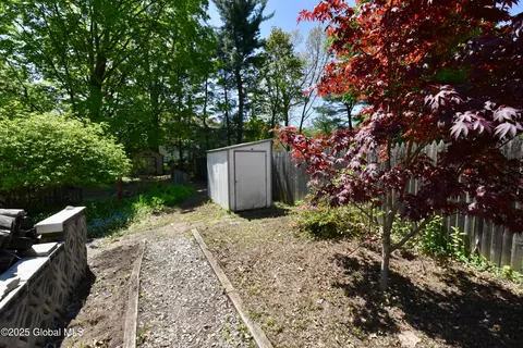 168 Birch Ln, Glenville, NY 12302 photo 40