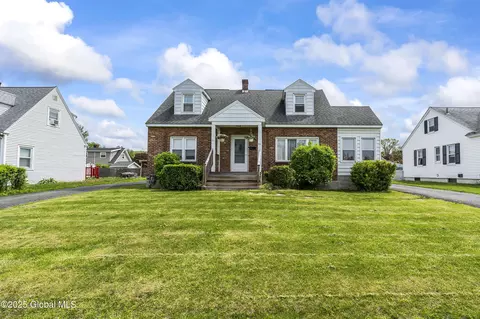 22 Pershing Ave, Rensselaer, NY 12144