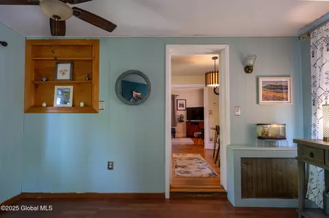 Entry Way - 8 Pineridge Pl, Delmar, NY 12054 photo 1 of 5