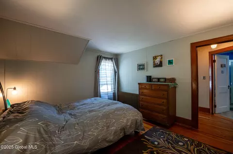 Bedroom - 8 Pineridge Pl, Delmar, NY 12054 photo 2 of 3