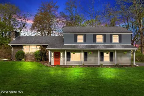 1 The Knl, Troy, NY 12180