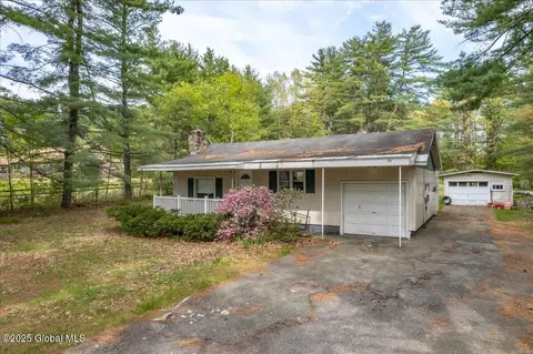 204 Greenfield Ave, Ballston Spa, NY 12020