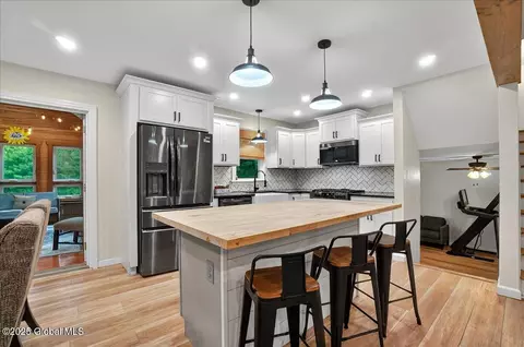 Kitchen - 678 Riverview Rd, Rexford, NY 12148 photo 2 of 3