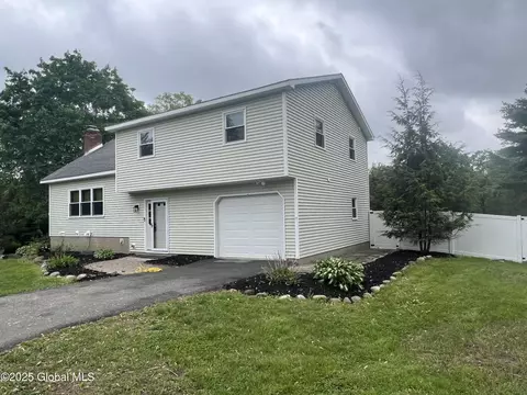 678 Riverview Rd, Rexford, NY 12148