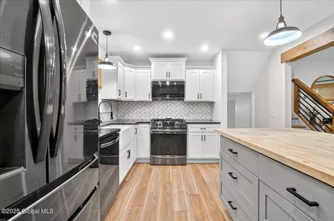 Kitchen - 678 Riverview Rd, Rexford, NY 12148 photo 1 of 3