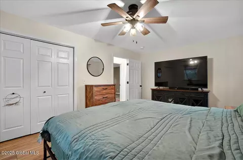 Bedroom - 678 Riverview Rd, Rexford, NY 12148 photo 5 of 6