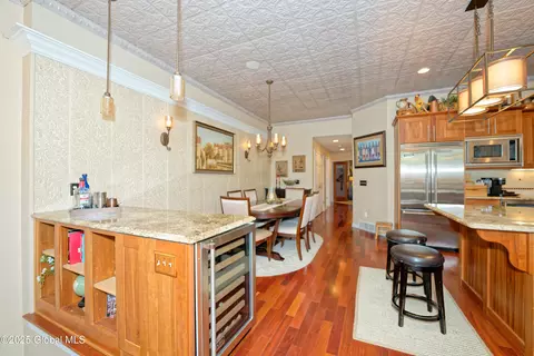 79 3rd St, Troy, NY 12180 photo 9
