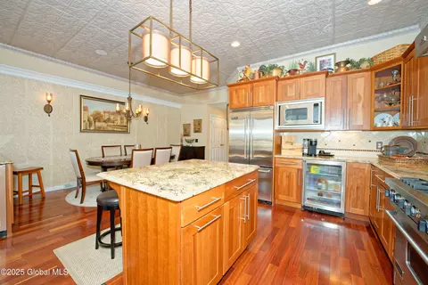 79 3rd St, Troy, NY 12180 photo 11
