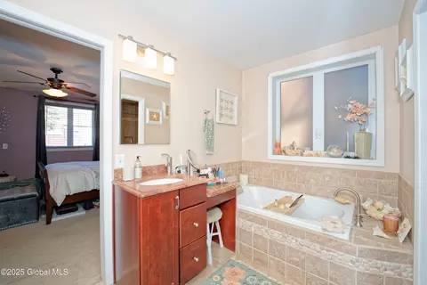 79 3rd St, Troy, NY 12180 photo 19