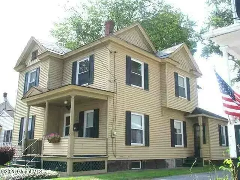 27 Orville St, Glens Falls, NY 12801