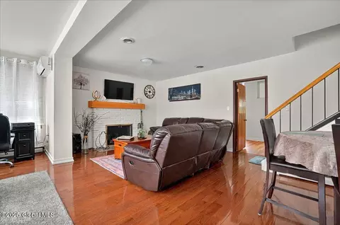 1576 State St, Schenectady, NY 12304 photo 19