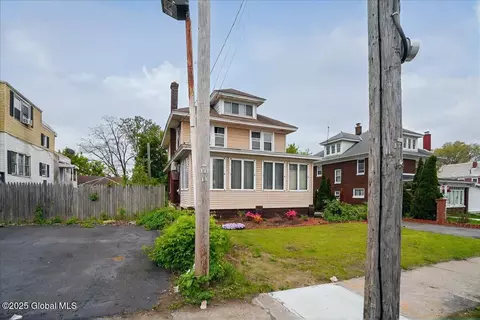 1576 State St, Schenectady, NY 12304 photo 6