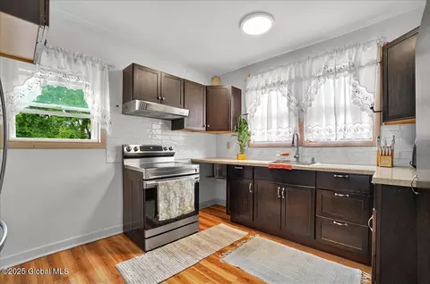 1576 State St, Schenectady, NY 12304 photo 24