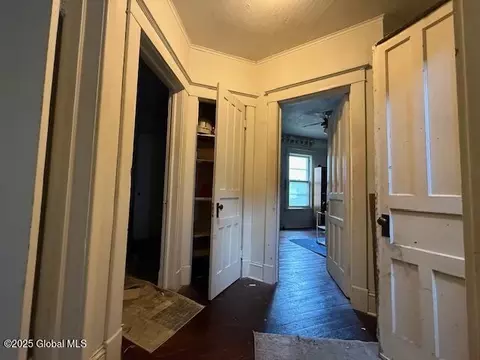 Entry Way - 1237 Glenwood Blvd, Schenectady, NY 12308 photo 3 of 3