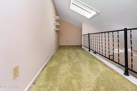 24 Chestnut Rd, Delmar, NY 12054 photo 32