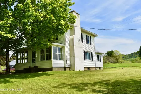 52365244 State Route 40, Argyle, NY 12809