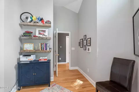 Entry Way - 93 Font Grove Rd, Slingerlands, NY 12159 photo 4 of 4