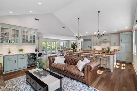 Kitchen - 93 Font Grove Rd, Slingerlands, NY 12159 photo 4 of 4