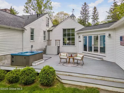 Exterior - 93 Font Grove Rd, Slingerlands, NY 12159 photo 10 of 13