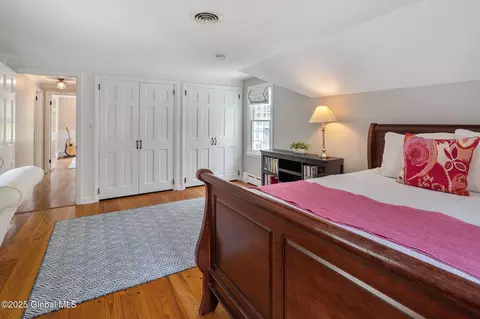 Bedroom - 93 Font Grove Rd, Slingerlands, NY 12159 photo 4 of 6