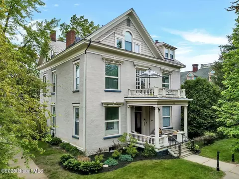 143 Caroline St #4, Saratoga Springs, NY 12866