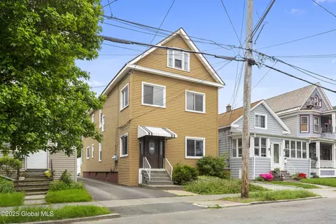 23 Hampton St, Albany, NY 12209
