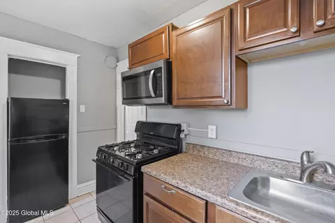 Kitchen - 892 Maplewood Ave, Schenectady, NY 12303 photo 2 of 4