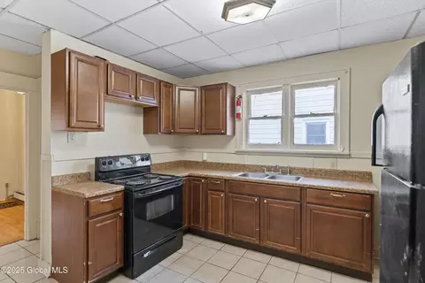 Kitchen - 892 Maplewood Ave, Schenectady, NY 12303 photo 1 of 4