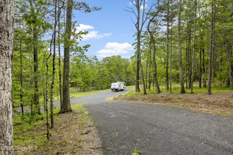 790 Bogart Rd, Palenville, NY 12463