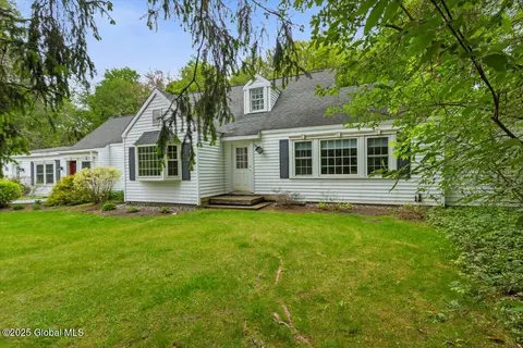 4224 Ny 150, West Sand Lake, NY 12196