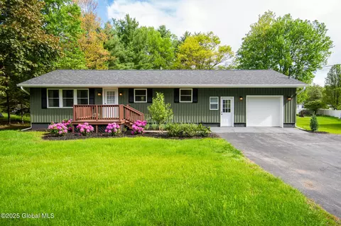 163 Reservoir Rd, Moreau, NY 12831