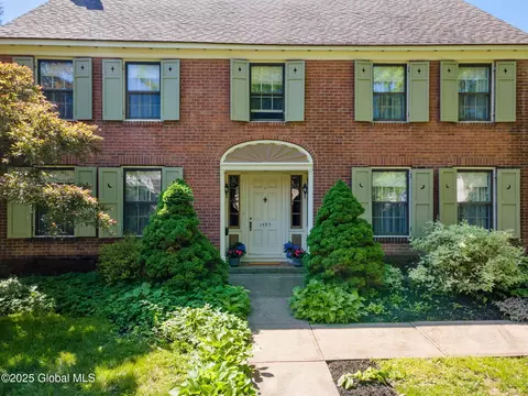 Exterior - 1435 Lowell Rd, Schenectady, NY 12308 photo 4 of 16