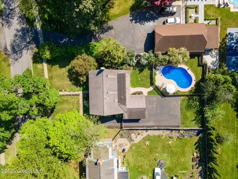 View/Area - 1435 Lowell Rd, Schenectady, NY 12308 photo 2 of 4
