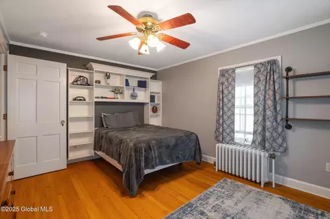 Bedroom - 1435 Lowell Rd, Schenectady, NY 12308 photo 8 of 10