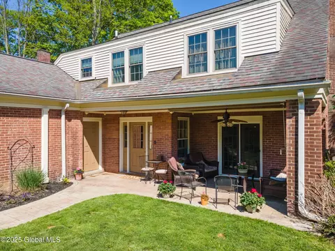 Exterior - 1435 Lowell Rd, Schenectady, NY 12308 photo 8 of 16