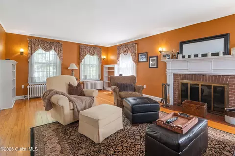 Living - 1435 Lowell Rd, Schenectady, NY 12308 photo 3 of 5