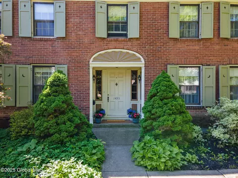 Exterior - 1435 Lowell Rd, Schenectady, NY 12308 photo 6 of 16