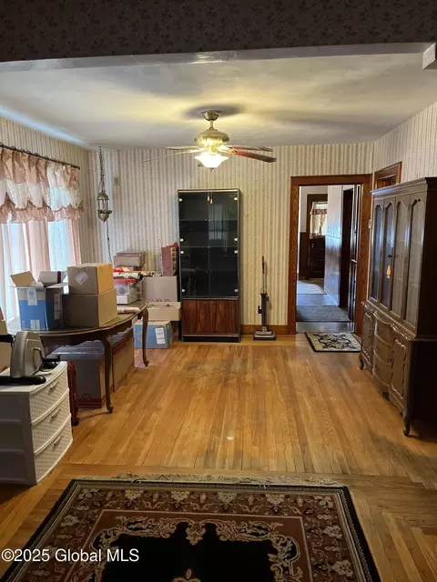 1554 Hawthorne St, Schenectady, NY 12303 photo 17