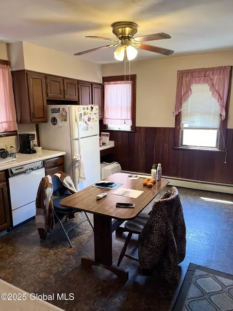 1554 Hawthorne St, Schenectady, NY 12303 photo 6