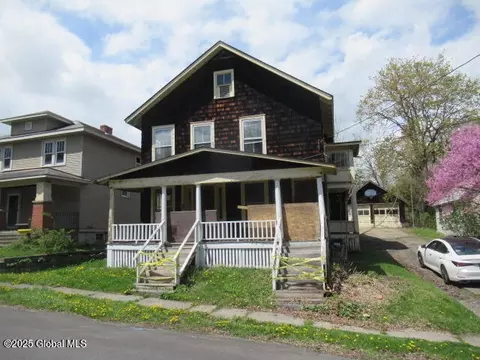 14 Shaper Ave, Canajoharie, NY 13317