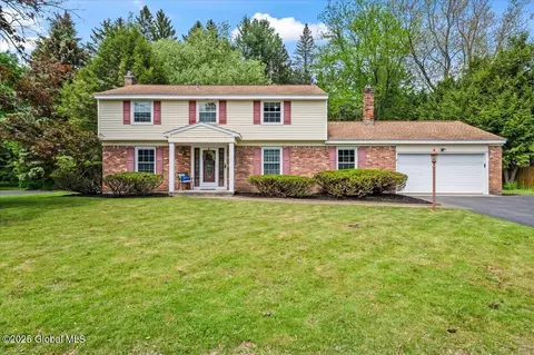 4 Socha Ln, Glenville, NY 12302