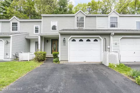 110 Deer Run Dr, Ballston Spa, NY 12020