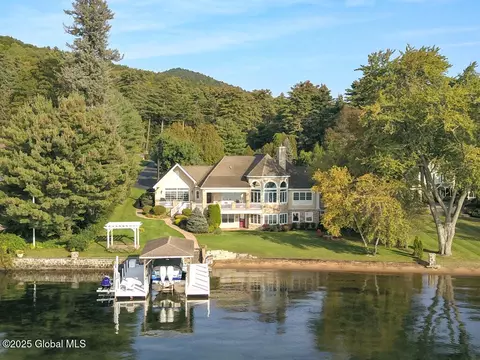 4220 Lake Shore Dr, Diamond Point, NY 12824