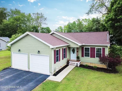 9 Barton Ave, Fort Edward, NY 12828