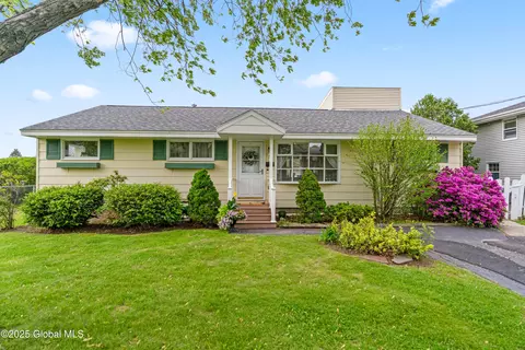 139 Delaware Ave, Troy, NY 12180