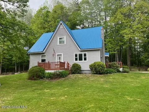 Exterior - 75 Stark Rd, Corinth, NY 12822 photo 4 of 14
