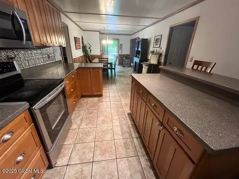Kitchen - 75 Stark Rd, Corinth, NY 12822 photo 12 of 13