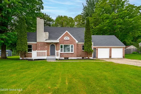 5 Edmel Rd, Glenville, NY 12302